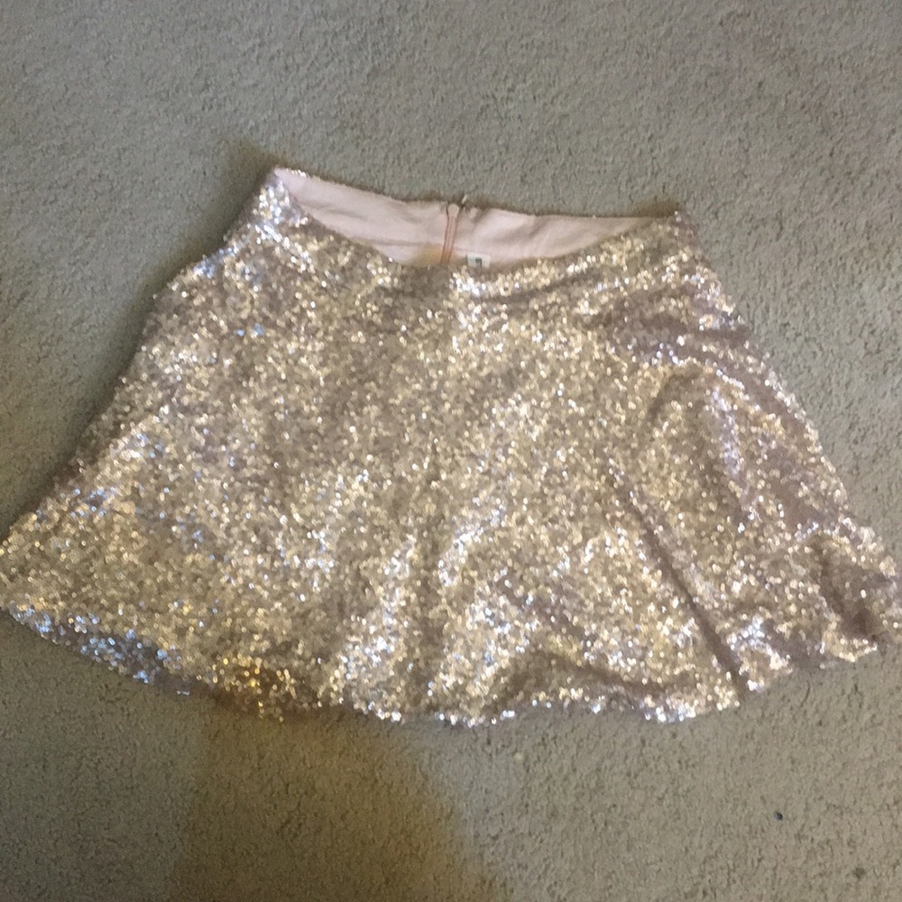 Aeropostale rose gold sequin skirt